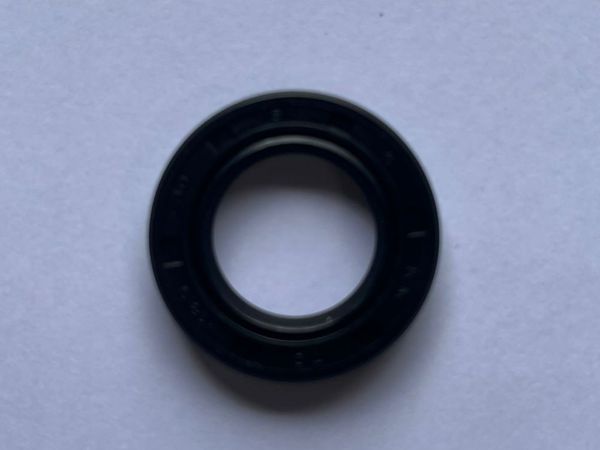 RETEN CIGUEÑAL PEQUEÑO (18.9 X 30 X 5)WAVE C100, C70/90, SCOOTERS 125/150